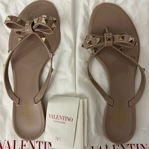 Valentino Nude Rockstud Flip Flops size 39